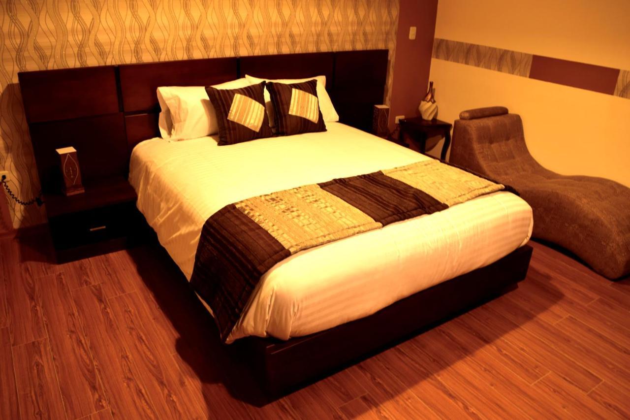 La Kapital Hotel Ambato Buitenkant foto