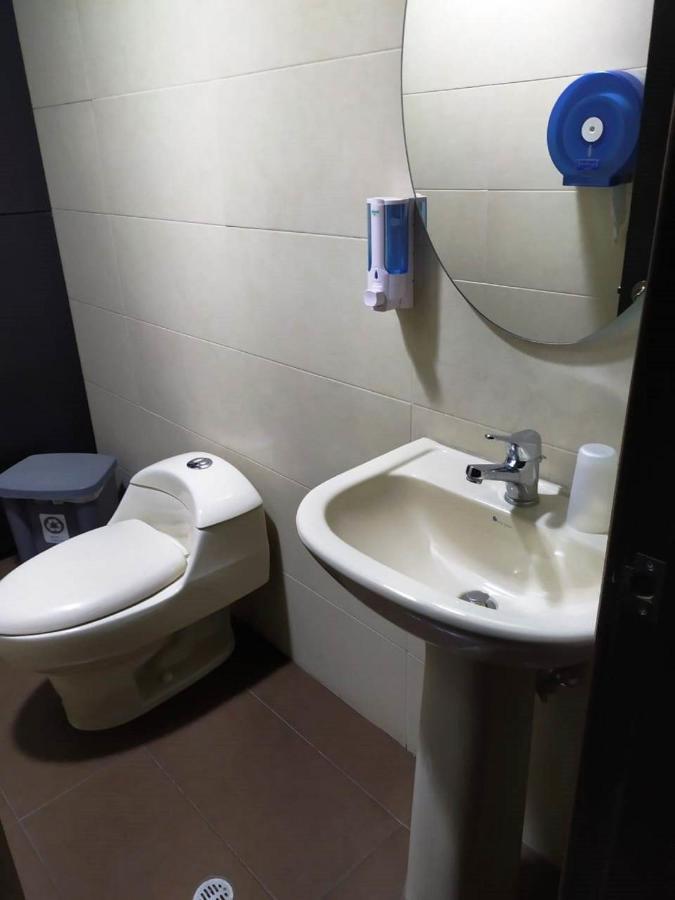 La Kapital Hotel Ambato Buitenkant foto