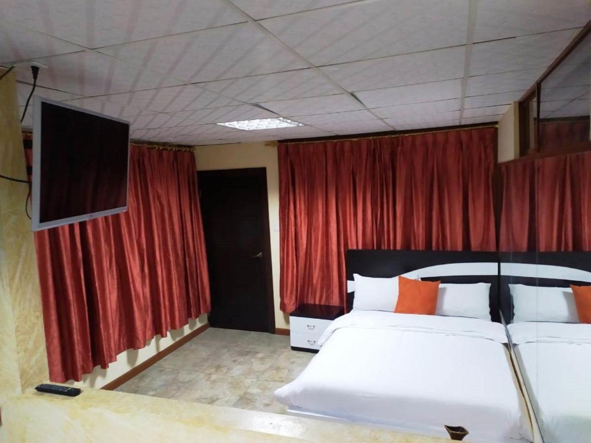 La Kapital Hotel Ambato Buitenkant foto