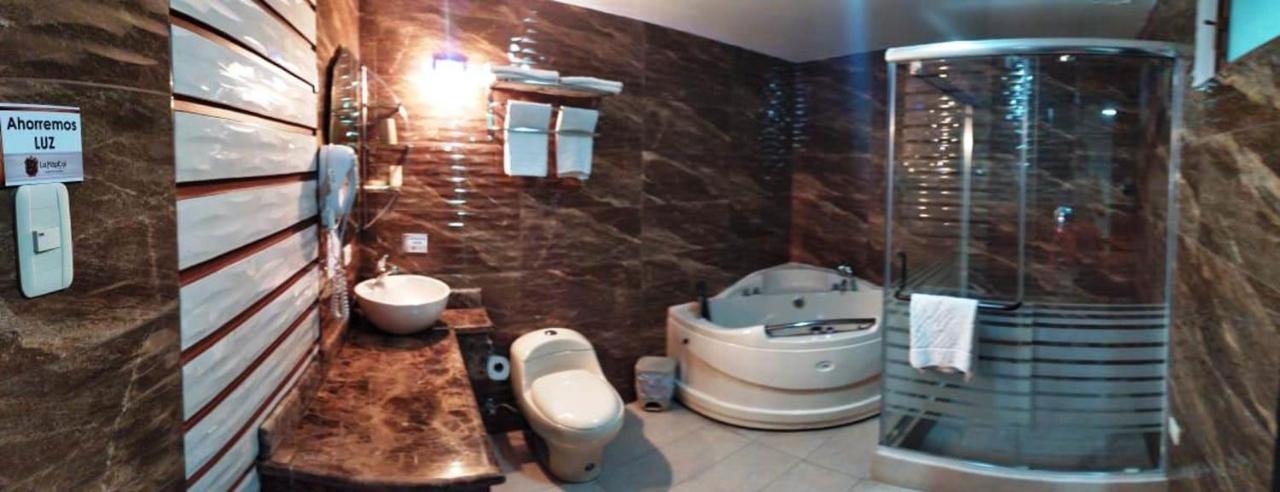 La Kapital Hotel Ambato Buitenkant foto